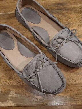 Women's Frye Loafers Moccasins Slip-on Shoes - Size 8.5